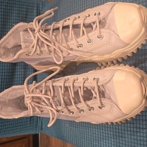 Converse Run Star Hike Hi sneakers light blue with baby blue size 8.5